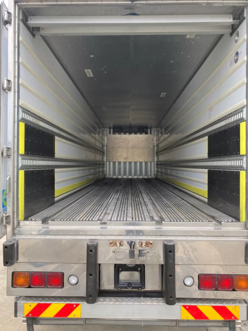 株式会社希望ランカ貿易 - 2015 ISUZU GIGA QKG-CYL77A