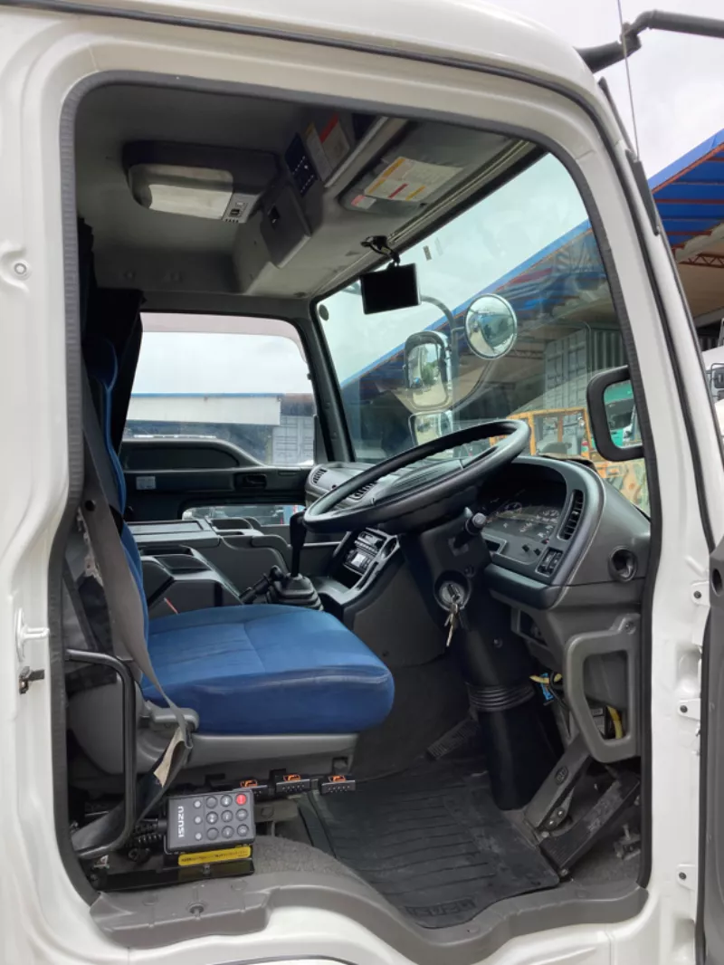 株式会社希望ランカ貿易 - 2015 ISUZU GIGA QKG-CYL77A