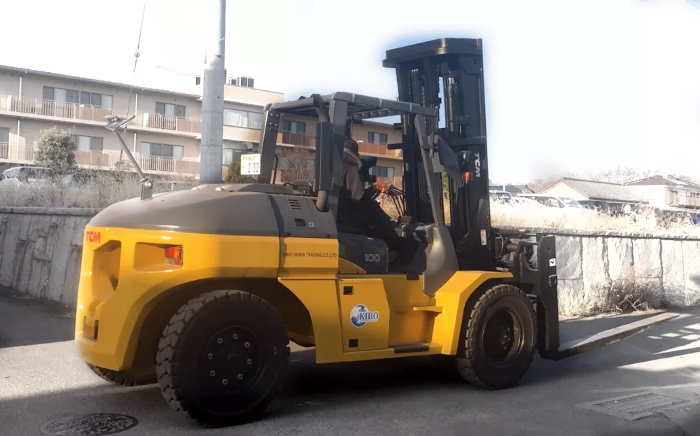 Kibo Lanka - Equipments - 10t フォークリフト